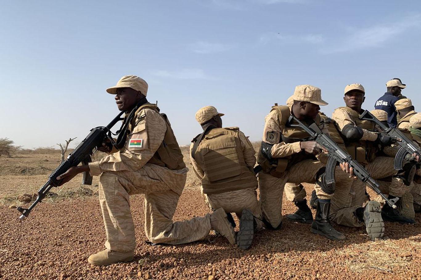 Fildişi Sahili ve Burkina Faso askerlerinden DAİŞ'e ortak operasyon Fildişi Sahili ve Burkina Faso askerlerinden DAİŞ'e ortak operasyon
